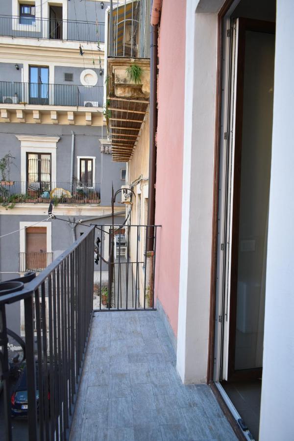 Appartement La Casa Di Gabri à Catane Extérieur photo
