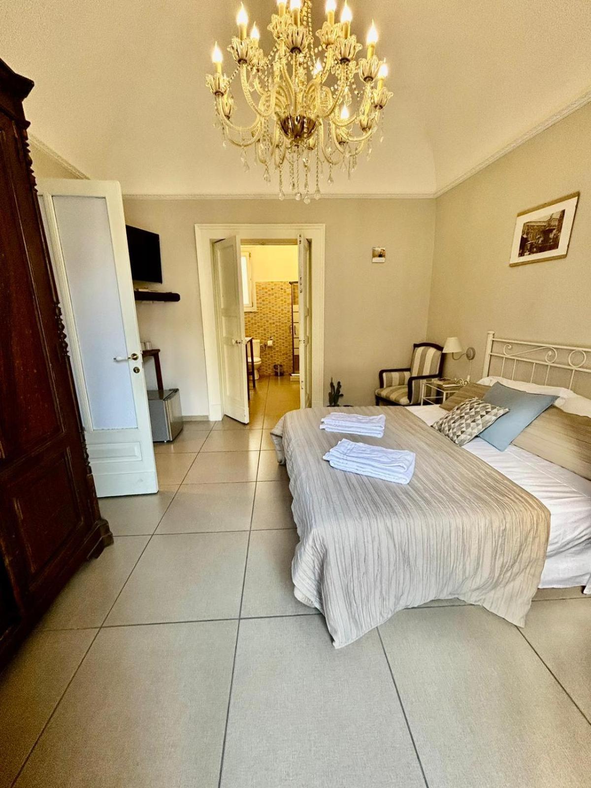 Appartement La Casa Di Gabri à Catane Extérieur photo