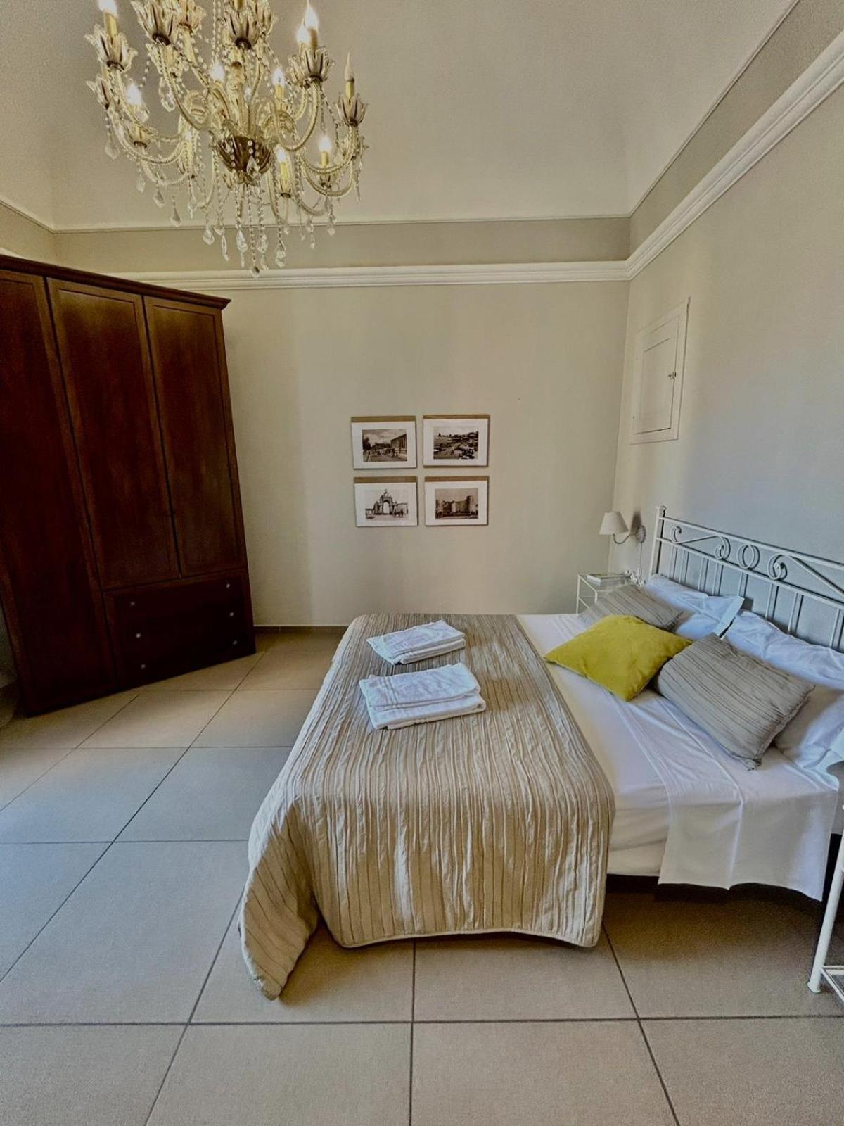 Appartement La Casa Di Gabri à Catane Extérieur photo